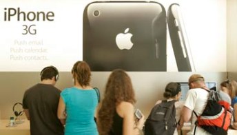 Tassa equo compenso subito scaricata sui consumatori: Apple aumenta i prezzi