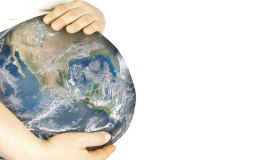 Maternità nel mondo: diritti e tutele per le mamme lavoratrici all’estero