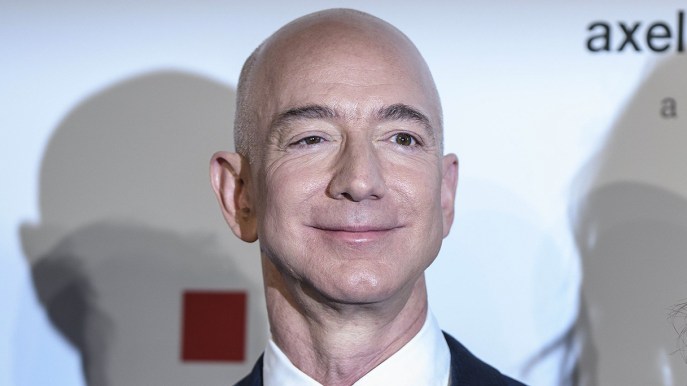Jeff Bezos, Ceo di Amazon, è di nuovo l’uomo più ricco del mondo