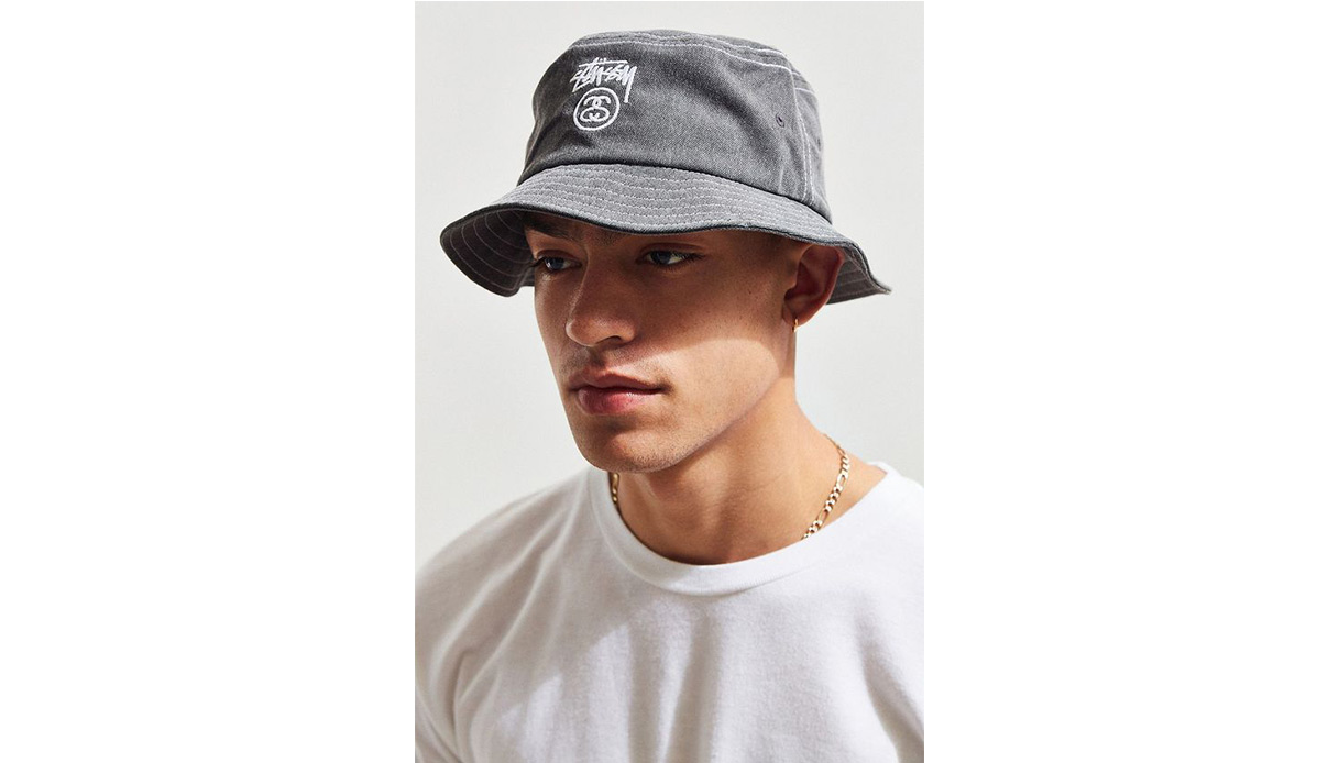 Cappelli uomo, quali usare in spiaggia