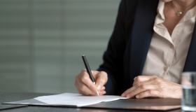 Cos’è la clausola di stabilità in un contratto di lavoro