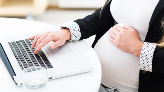 Maternità e lavoro, tutti i permessi per le mamme (e i papà)