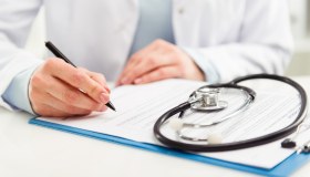 Assenza per fisioterapia, cosa succede in caso di visita fiscale