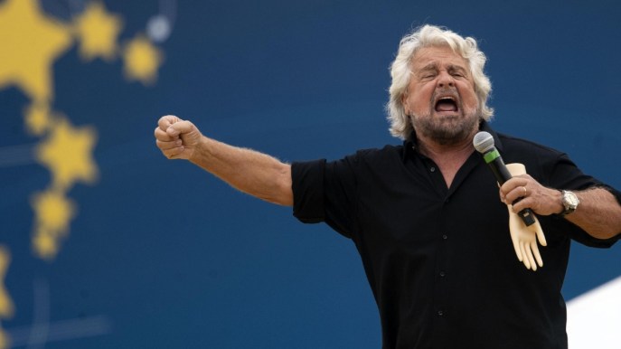 La Rai paga 30 Mila euro a Beppe Grillo ed è polemica