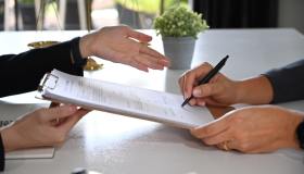 Contenuto, obblighi e procedure del compromesso immobiliare