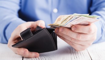 Pagare in contanti o ricorrere ad un prestito? Come capire qual è la soluzione migliore