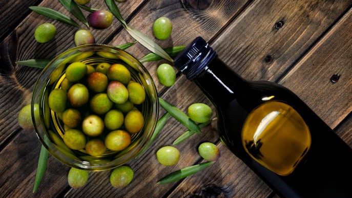 Truffe in Toscana e Puglia: olio di semi colorato e spacciato per olio d’oliva
