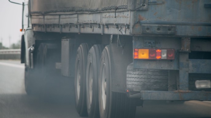 Manovra, la tassa che tutela l’ambiente e fa infuriare i camionisti