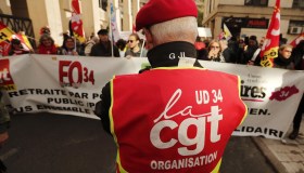 Pensioni: come funzionano in Francia, e cosa cambia fra le proteste