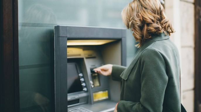 Banche: Unicredit, Sanpaolo e altre possono chiudere i conti senza preavviso