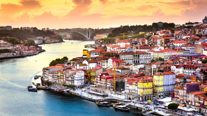 Portogallo, addio alle pensioni senza tasse: per gli stranieri imposta del 10%