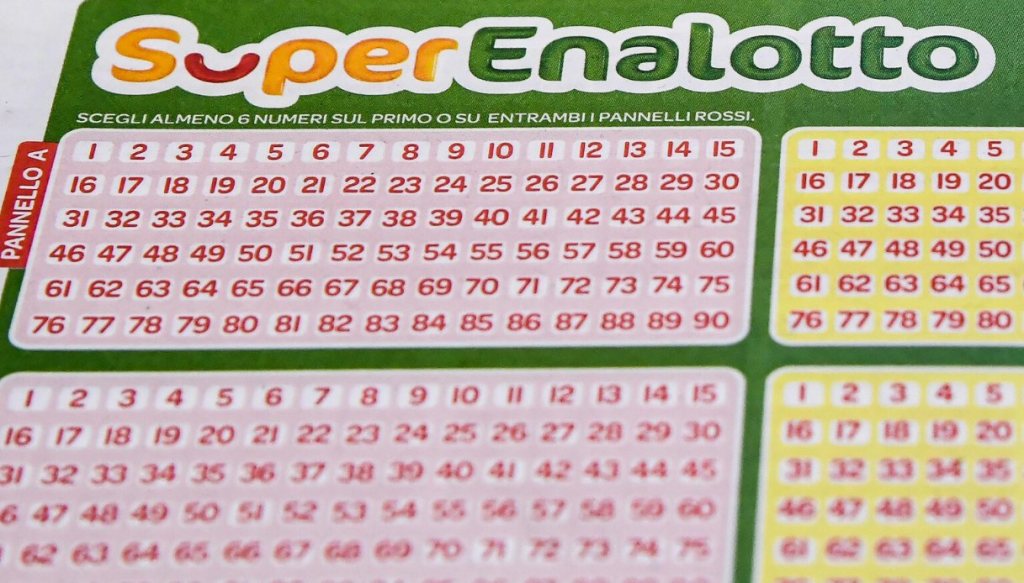 Lotto Superenalotto E 10elotto Cambiano Orari E Giorni Per Le Estrazioni Di Natale Quifinanza