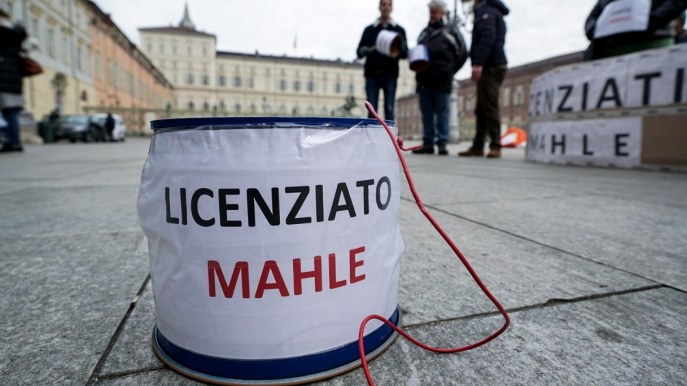 Lavoro, il caso della Mahle di Torino: ritirati i licenziamenti, per una volta vincono i lavoratori