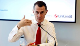 Unicredit, la lista delle filiali che chiuderanno: paura per i dipendenti