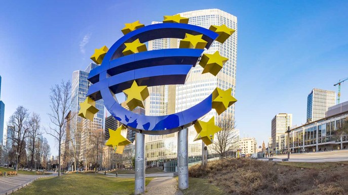 BCE, pioggia di soldi per famiglie e aziende: pronti 1.800 miliardi di euro