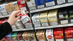 Sigarette, scattano i rincari: tutti gli aumenti marca per marca