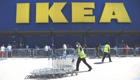 Ikea lancia il Black Friday green: ricompra mobili usati e ci paga. Come funziona il Buy Back