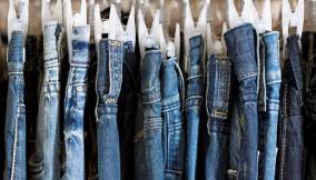 Maxi svendita della Rifle in fallimento: jeans, felpe e giubbotti a solo 2 euro