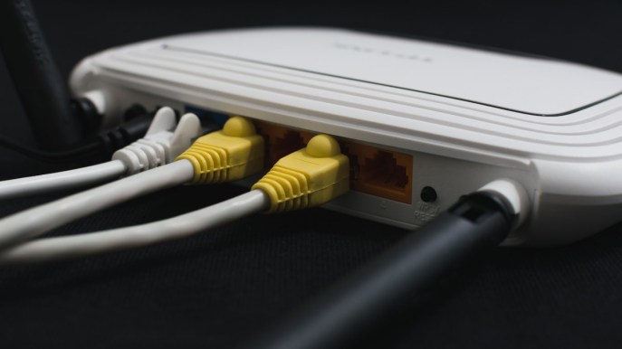Passaggio da ADSL a fibra, quanto costa e quanto si risparmia: la guida di Selectra
