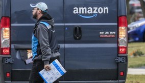 Brexit, cosa cambia per lo shopping online: quando dall'Italia si paga la dogana