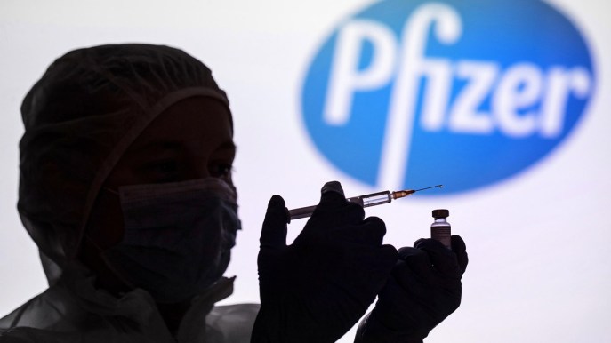 Vaccino Pfizer efficace al 94%. Il nuovo studio