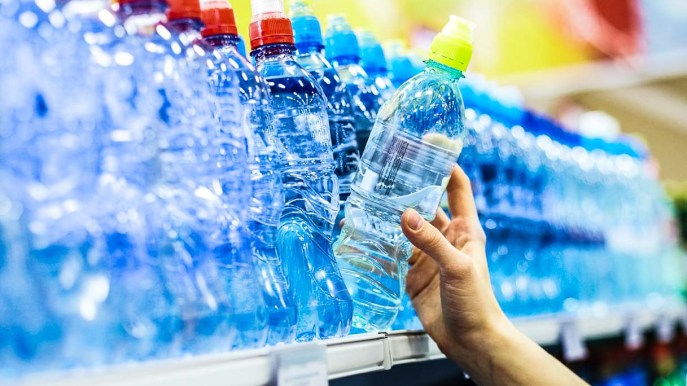 Buoni spesa in cambio di bottiglie: come e dove riciclare con Esselunga