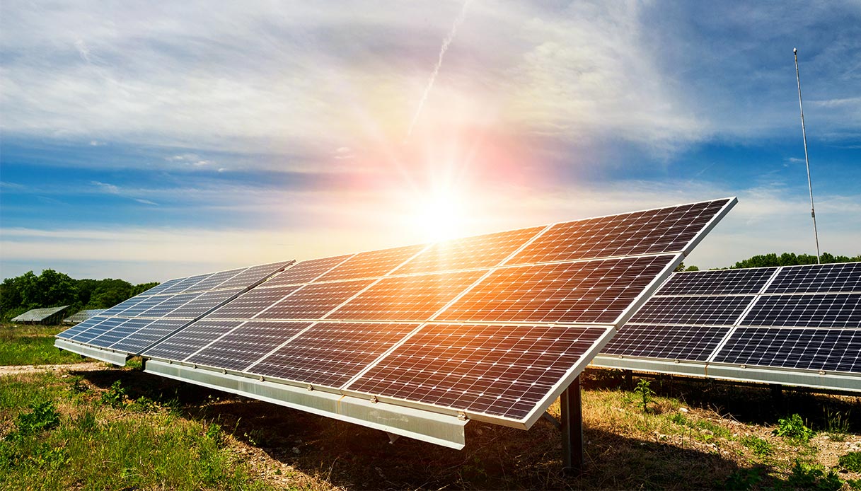 Pannelli solari: pro e contro dell'utilizzo dell'energia solare - KodamaMed