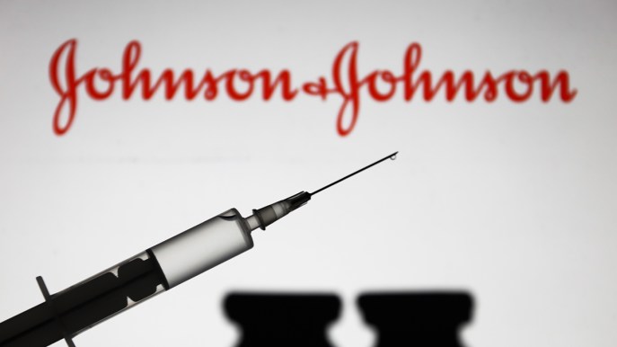 Danimarca, sospeso vaccino Johnson&Johnson: cosa sta succedendo