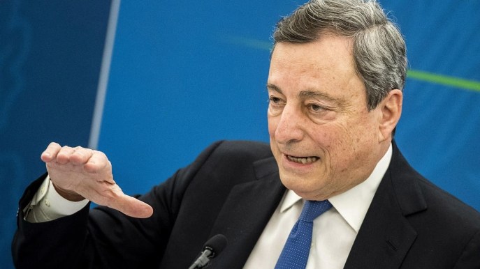Scuola e coprifuoco, tensione Draghi-Regioni