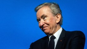 Ecco il patrimonio di Bernard Arnault, l’uomo più ricco del mondo che ha scalzato Bezos (ma solo per poche ore)