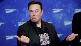 Elon Musk vuole tutto Twitter, ecco la mossa che cambia il social
