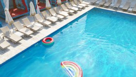 Un hotel di lusso sospeso nel cielo: ecco il super progetto Sky Cruise