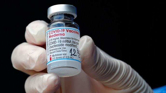 Vaccini, Moderna ha creato il richiamo per le varianti Covid