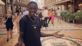 Khaby Lame re italiano di Tik Tok: quanti follower ha e quanto guadagna