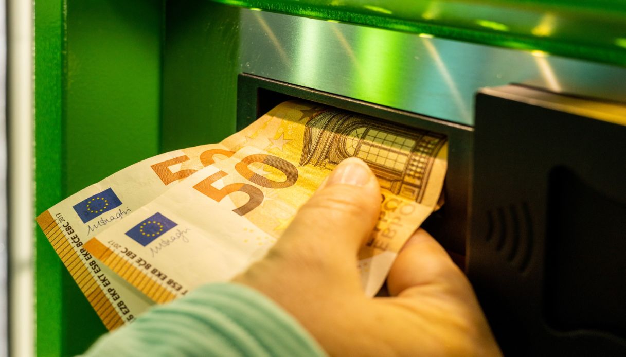 Pensioni, cambiano gli importi di luglio: chi riceverà di più e chi meno