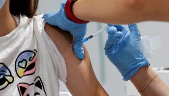 Le multinazionali contro i no vax: da Google a Ikea, le misure