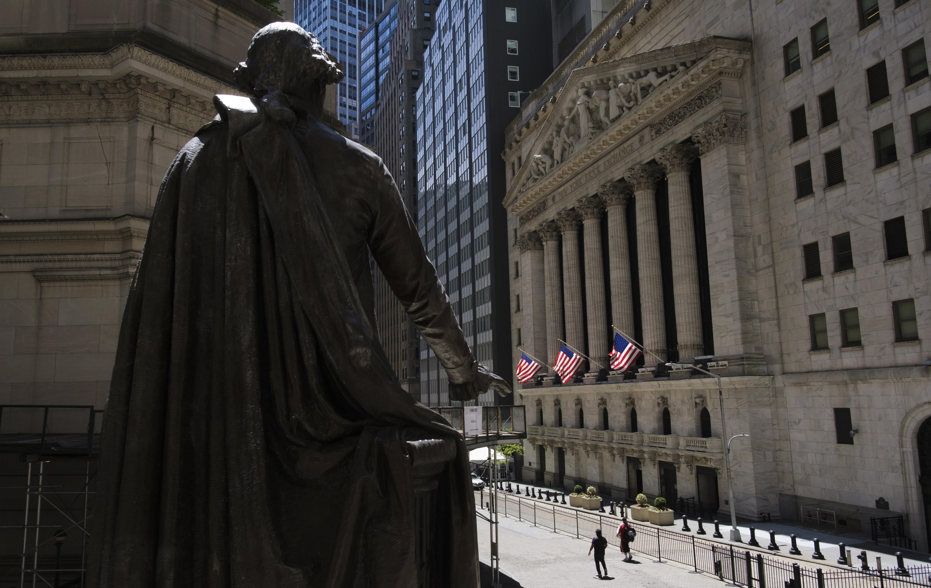 Wall Street, shy rebound of Dow Jones and S&P 500. Nasdaq flat thumbnail