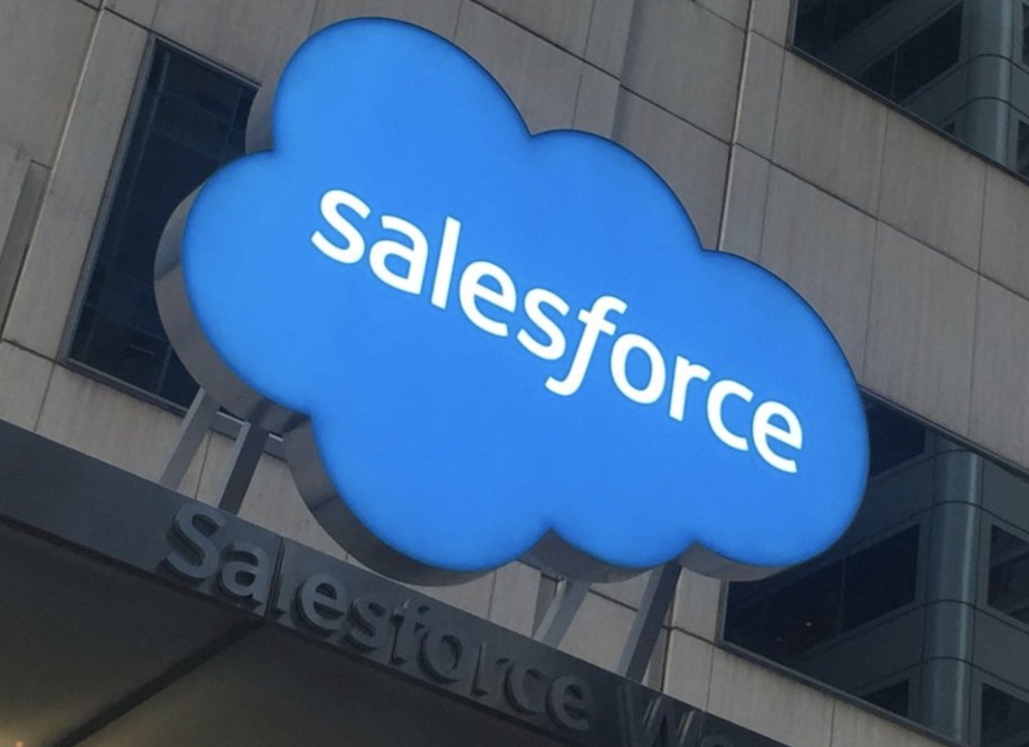 Salesforce estende i guadagni dopo un improve thumbnail