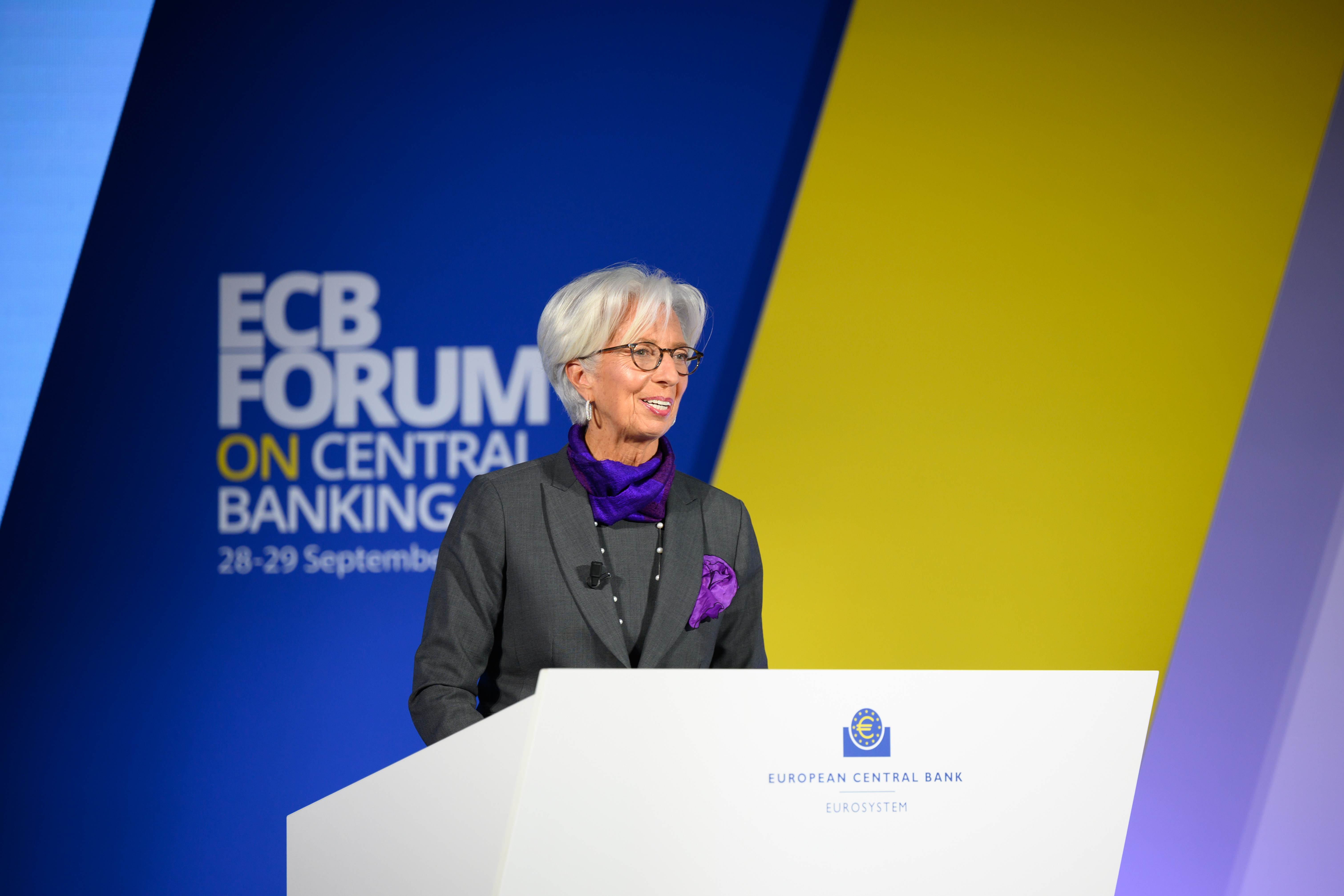Lagarde (ECB): bottlenecks, energy prices and viruses are key risks for the Eurozone thumbnail
