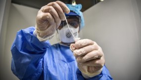 Green pass, quanto costerebbero i tamponi gratuiti allo Stato