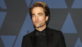 È già “The Batman” mania: ecco il trailer. Al protagonista una cifra “misera”