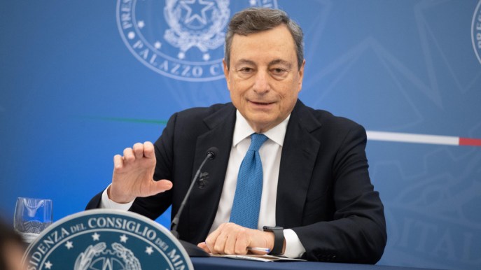 Guerra e gas, Draghi: “Occorre scegliere fra pace e aria condizionata”