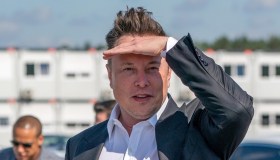 Elon Musk offre all’Ucraina Starlink: ecco cos’è e cosa può fare