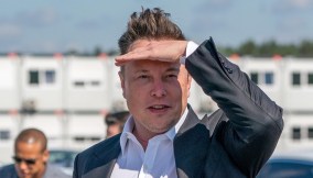 Elon Musk offre Starlink all'Ucraina dopo l'invasione