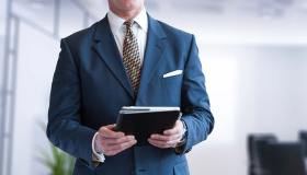 Tetto europeo agli stipendi dei manager: chi rischia in Italia