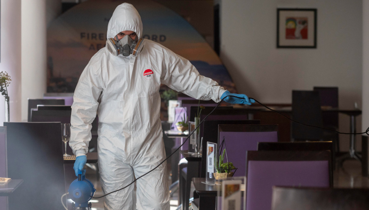 Dall’Ucraina allarme colera: come si trasmette e sintomi. Rischio nuova pandemia?