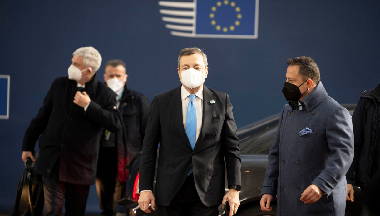 Ucraina e Russia a un passo dalla guerra: la mossa di Draghi sul gas