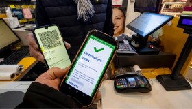 Green pass, scatta super proroga Ue: fino a quando dura e come funziona