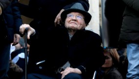 Chi era Luc Montagnier: dalla disputa sull'HIV alle strampalate teorie su autismo, papaya, tumori e Covid