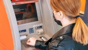 Attenzione ai prelievi bancomat: quando scatta il controllo del Fisco